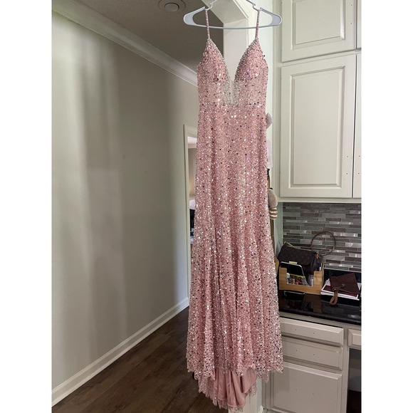 Mac Duggal EMBELLISHED PLUNGE NECK SLEEVELESS TRUMPET GOWN - Picture 4 of 6